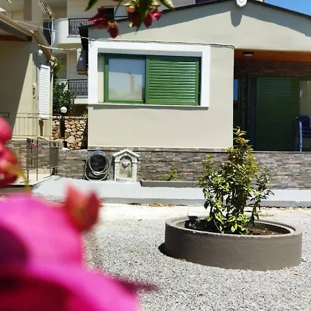 Cosmitsa House Prázdninový dům Vingláfia
