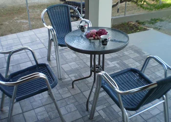 Cosmitsa House Vingláfia