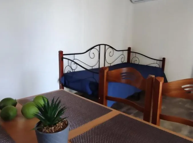 Cosmitsa House Nyaraló Vingláfia